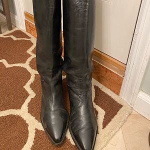 Joan and David black leather size 10 boots